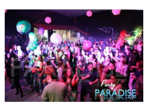 Festa paradise 2000 pessoas muito agito na pista!