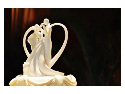 Noivinhos em porcelana branca