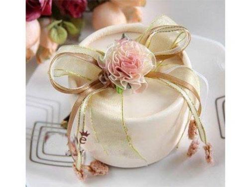 Caixa redonda, super diferente e requintadissima