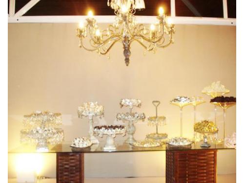 Uma deliciosa mesa de doces