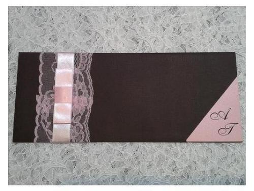 Cs.0151 - papel telado  com bico de renda e fita de cetim