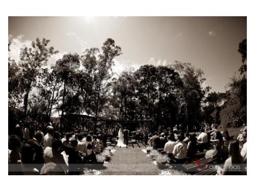 Espaço para um lindo casamento no campo