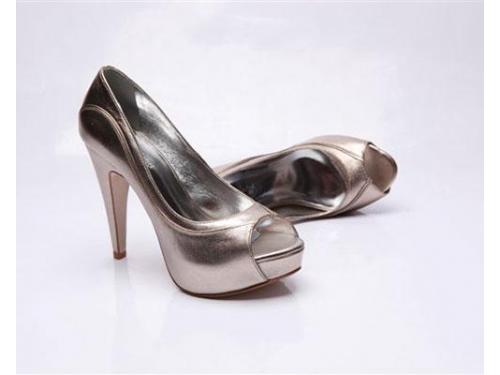 Sapato retrô prata velho