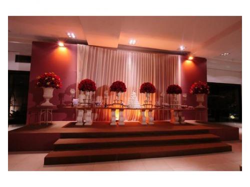 Com os mais renomados decoradores e paisagistas de brasília. impressione seus convidados lhes proporcionando uma festa espetacular e inesquecível.