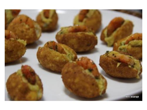 Guioza de pêra com gorgonzola ao molho agridoce