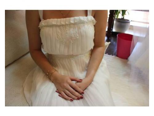 Vestidos em construção no atelier