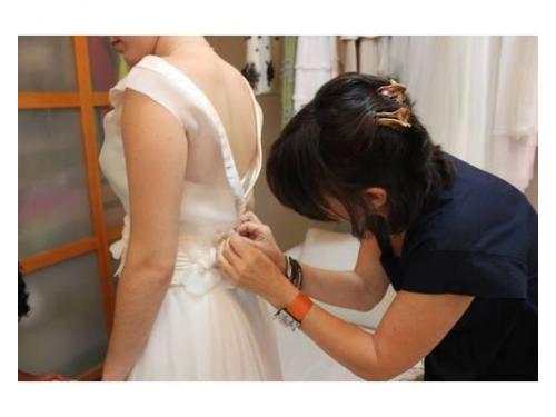 Vestidos em construção no atelier