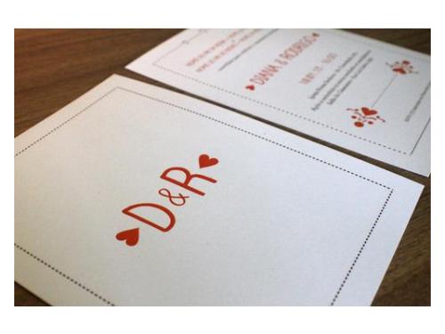 Mais info: http://rosadepapel.com.br/site/layouts/convite-coracoes/