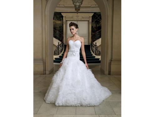 Um vestido de noiva feito para você