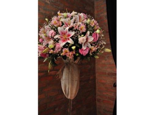 Decoração de casamentos e arranjos florais