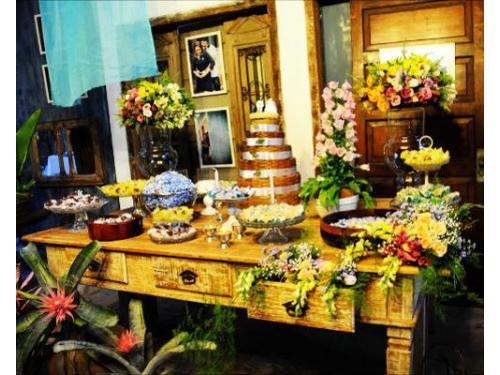 Decoração com detalhes escolhidos pelos noivos