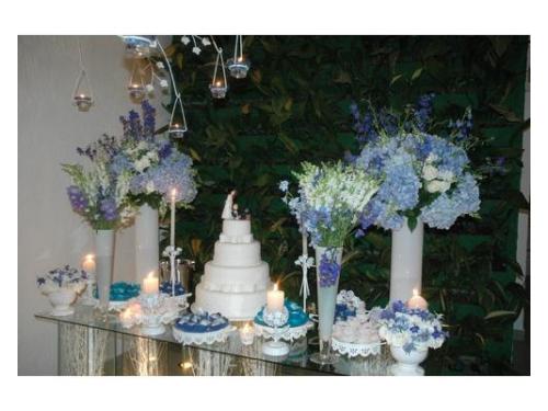 Mesa de bolo e doces - estilo provençal