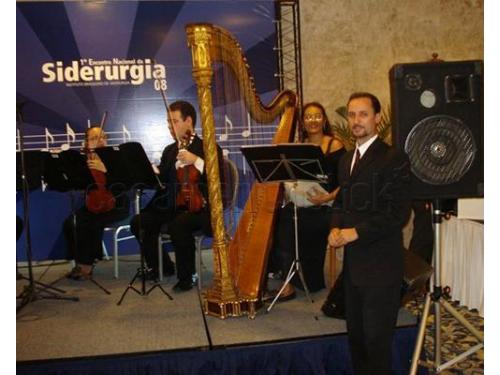 Compromisso com os noivos