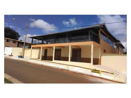 Vista frontal do lion gemini