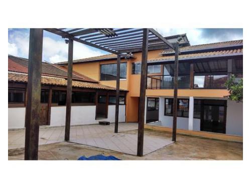 Cozinha e área externa