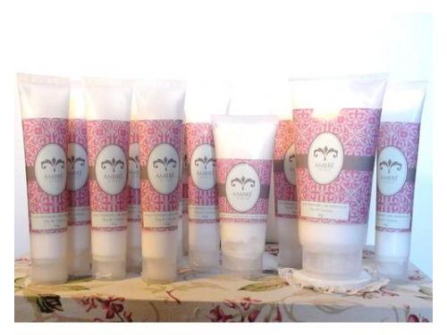 Bisnagas com loção hidratante, uma ótima opção para você.