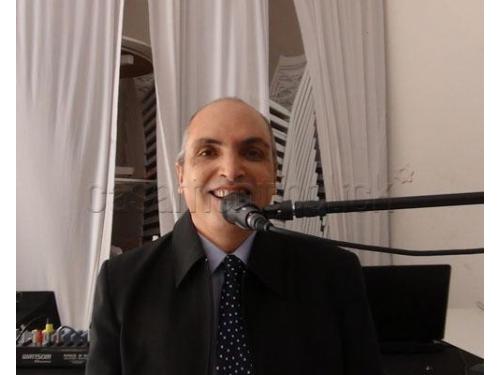 Marcos Gomes tecladista e cantor