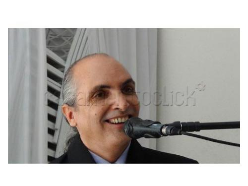 Marcos Gomes tecladista e cantor