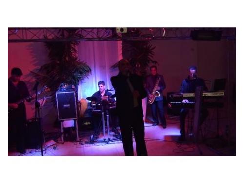 Marcos Gomes tecladista e cantor