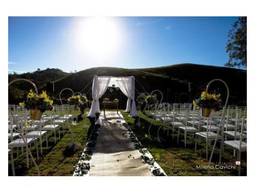 Um belíssimo espaço para cerimônia ao ar livre