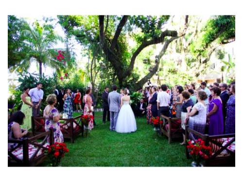 Com piscinas panorâmicas e spa completo da natura