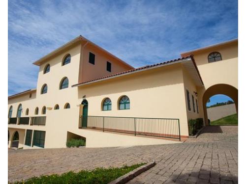 Vista lateral do prédio