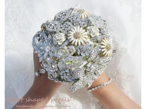 Cida Designer de buquê em broche