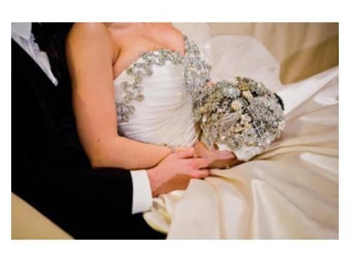 Cida Designer de buquê em broche