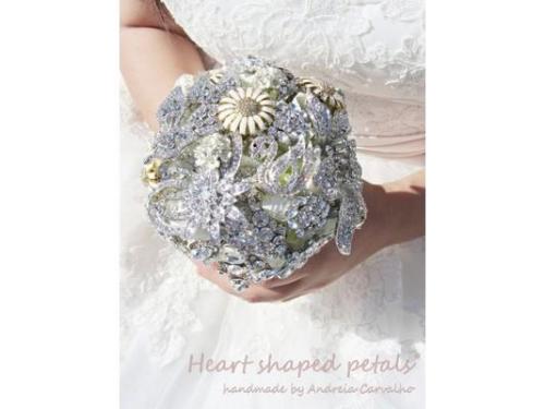 Cida Designer de buquê em broche