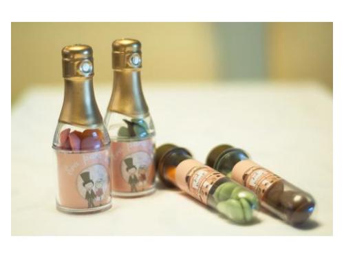 Lembrancinhas!! chocolates com infusão de frutas.