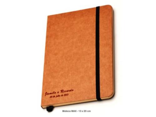 Caderno para convidados deixarem seus recados na festa