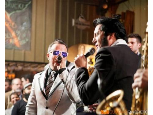 Rogério cordoni 
elvis cover