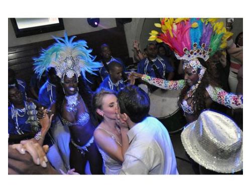Muito samba no pé na sua festa de casamento