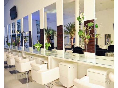 Salão de beleza completo com todos os serviços para você ficar linda