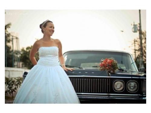 Casamento ford landau
