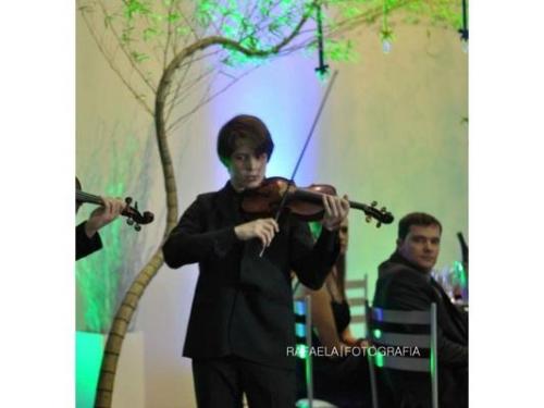 Duo violino e viola. festa de 15 anos no espaço blumen haus, em ivoti.