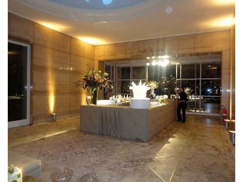 Bar de caipirinha, mojitos e coquetelaria internacional