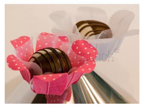 Nara cor rosa com poá branco / branca